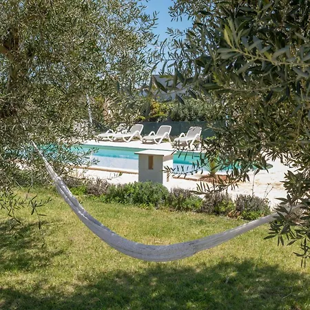 Calanthia Villa