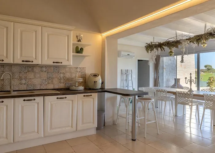 Calanthia Вилла